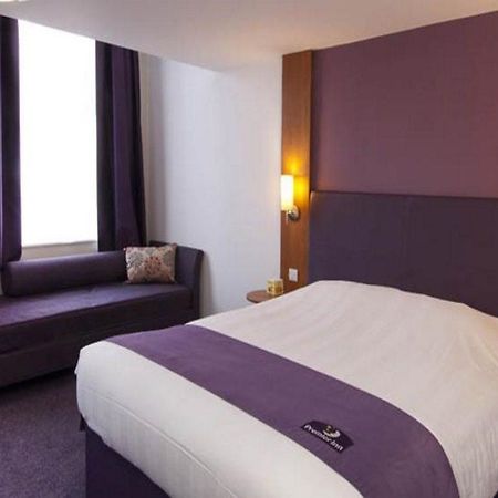Premier Inn Haydock Park/M6 J23 وارينغتون المظهر الخارجي الصورة